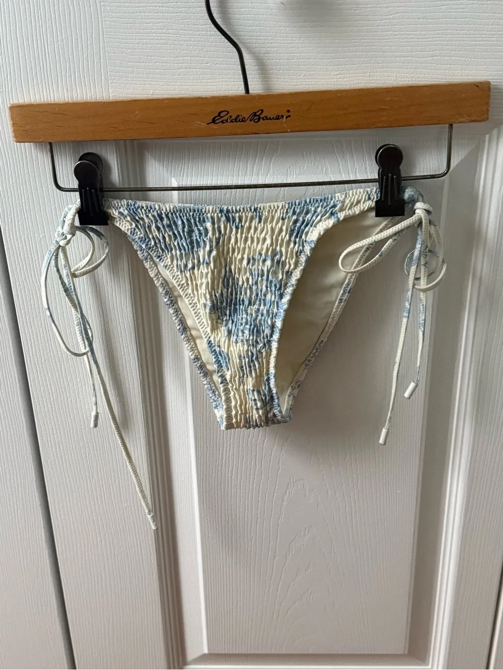 Triangl Vinca Ruched Floral Bikini Bottoms in White and Blue